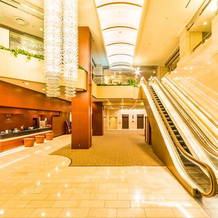 The Crown Palais New Hankyu Kochi Exterior photo