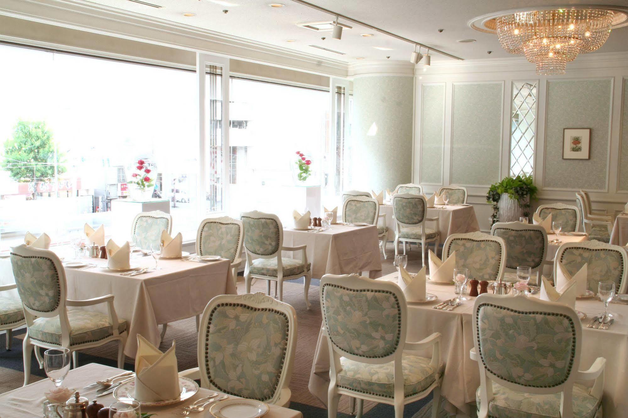 The Crown Palais New Hankyu Kochi Exterior photo