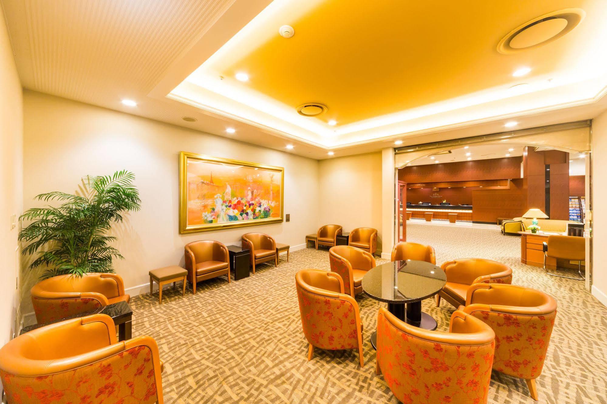 The Crown Palais New Hankyu Kochi Exterior photo