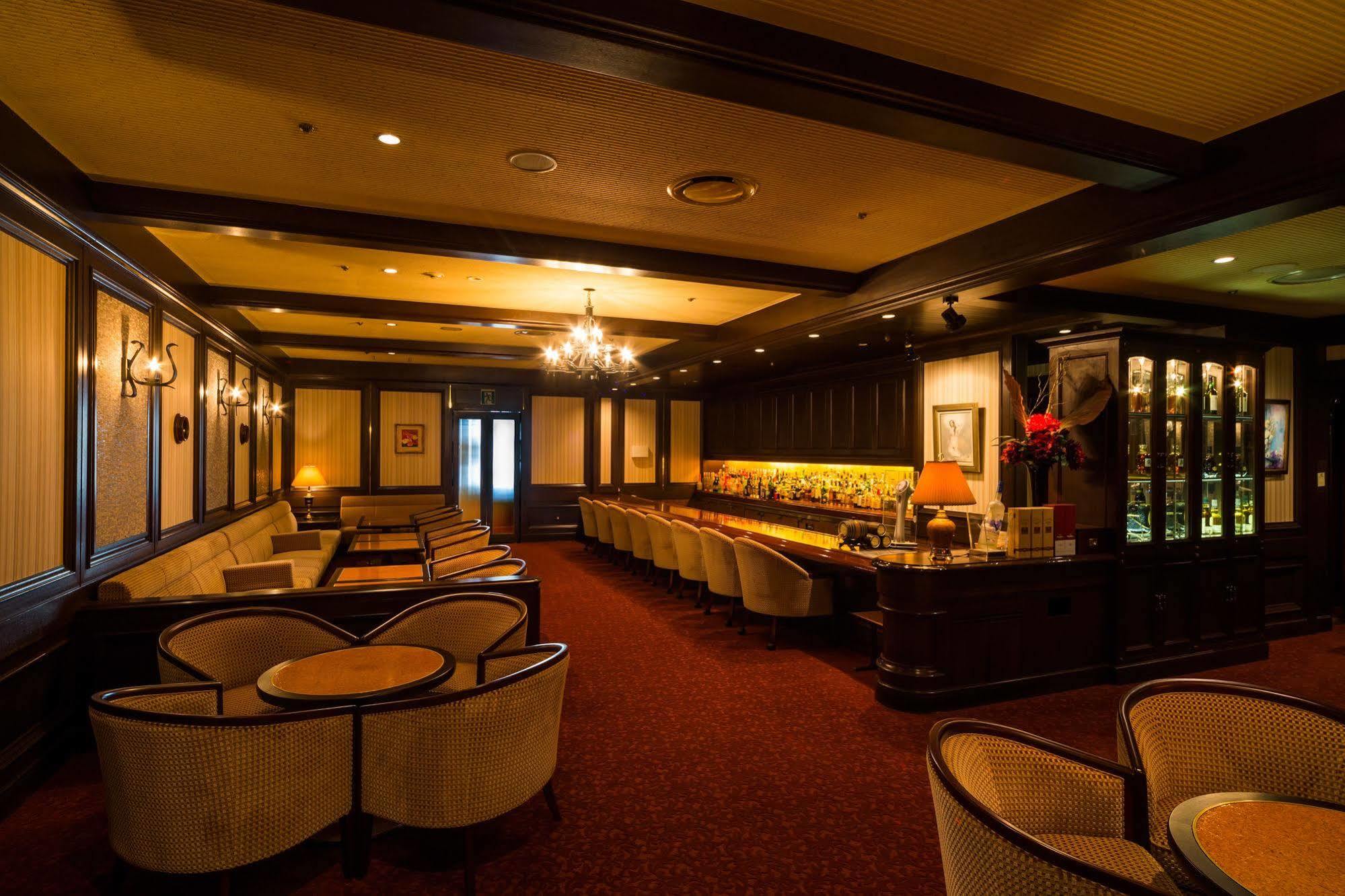 The Crown Palais New Hankyu Kochi Exterior photo