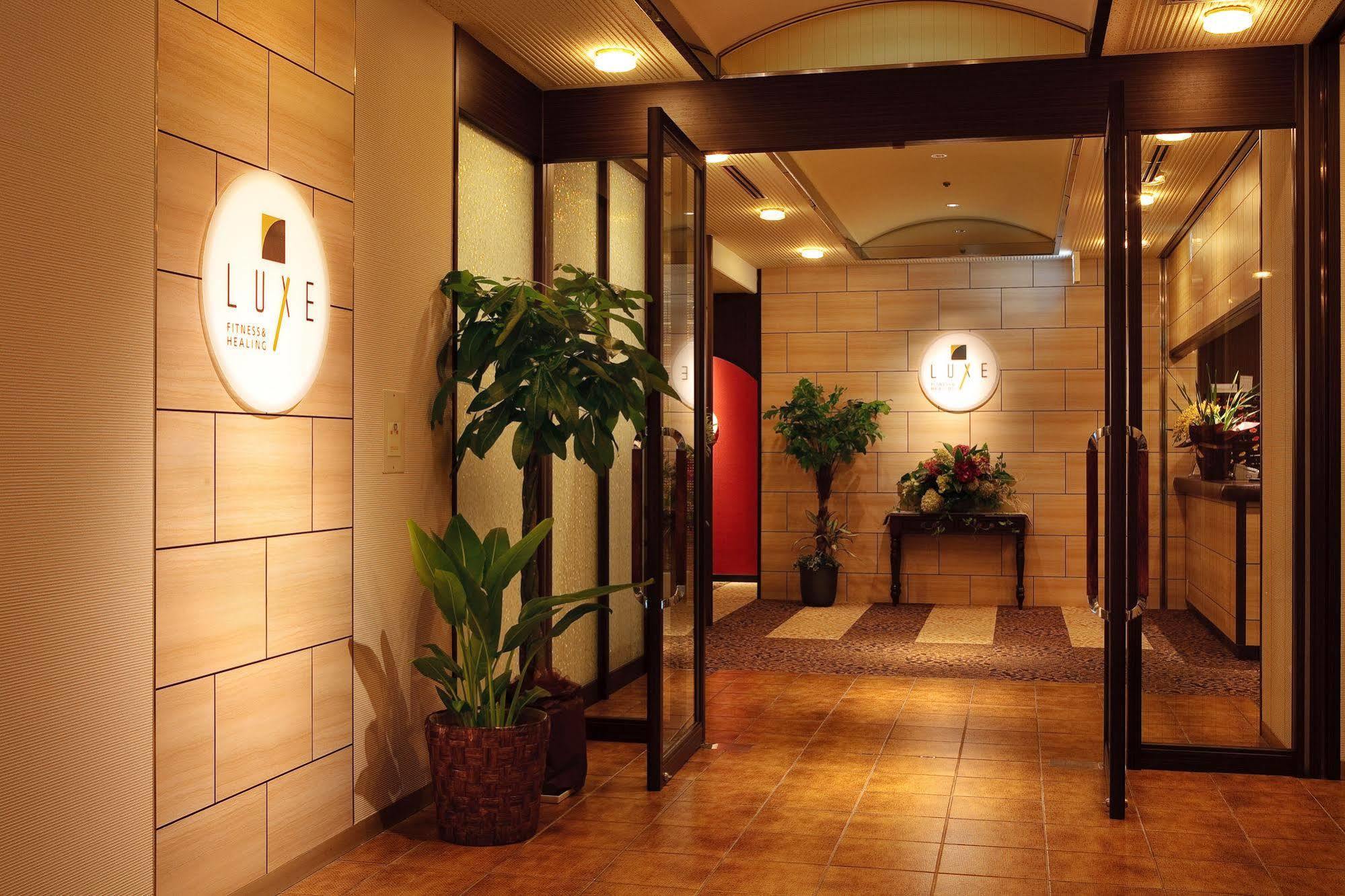 The Crown Palais New Hankyu Kochi Exterior photo