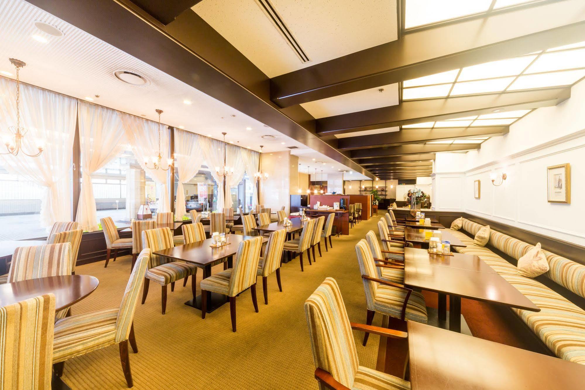 The Crown Palais New Hankyu Kochi Exterior photo
